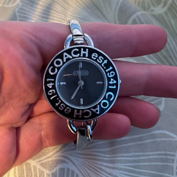 Vintage Coach Watch Stainless Steel No. 7141 Black Bezel - Picture 4 of 5